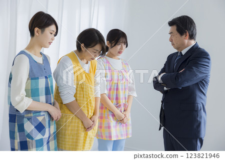 幼稚園老師及園長 123821946