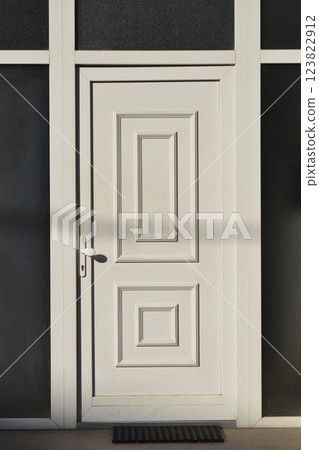 Wite door Wite door 123822912