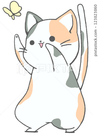 三色貓向蝴蝶伸出雙臂 123823860