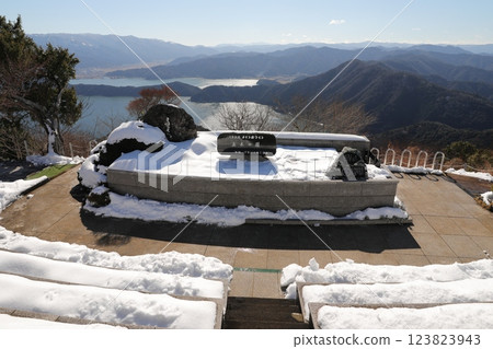 山頂公園 123823943