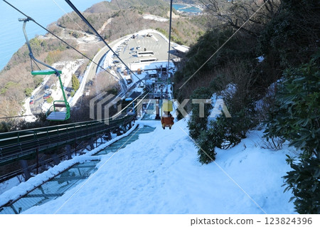 Cable car 123824396