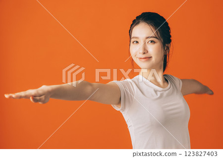 熱瑜珈圖片 123827403