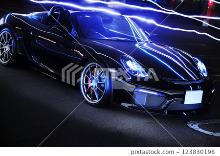 有光澤的黑色敞篷車 123830198