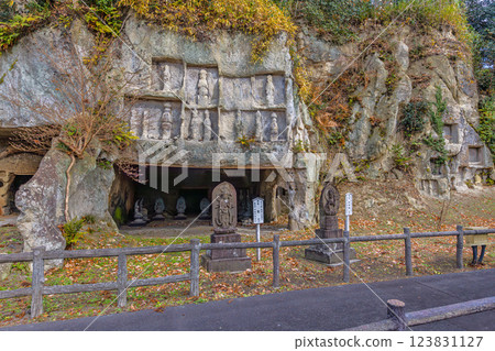 深秋的瑞源寺與洞穴遺跡（宮城縣宮城郡松島町） 123831127