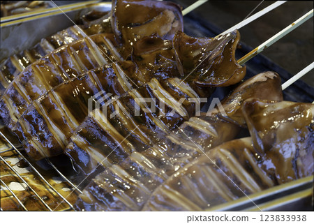 Image of grilled squid stall 123833938