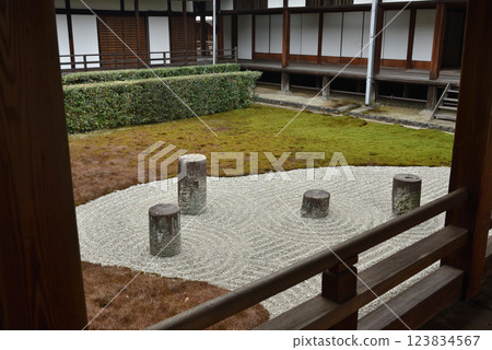 東福寺本坊庭園、東庭園的冬天(京都市東山區) 東福寺本坊庭園、東庭園的冬天(京都市東山區) 123834567