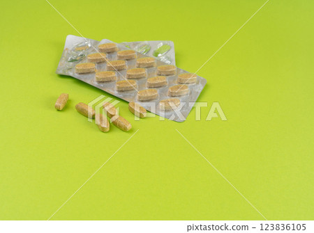 Pill Blister on Color Background, Silver Medicine Capsule Package, Drugs Packaging, Pill Pack 123836105