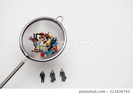 Image of people being sifted 123836743