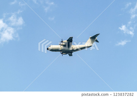 France Airplane transport Airbus A400M Atlas, military transport aircraft Europe NATO 123837282