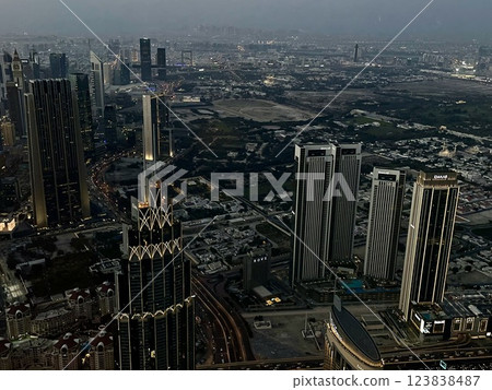 [杜拜] 從哈利法塔觀景台欣賞夜景 123838487