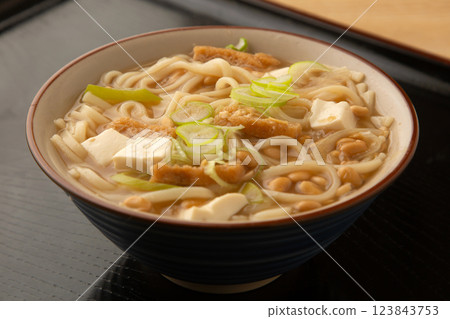 納豆湯烏龍麵 納豆湯烏龍麵 123843753