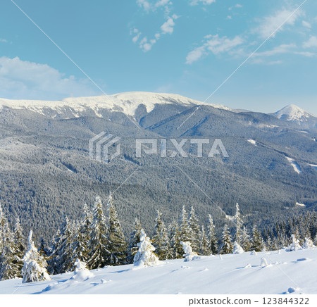 winter mountain landscape 123844322