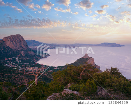 Twillight coastline landscape 123844339