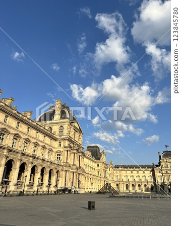The Louvre under a blue sky 123845780