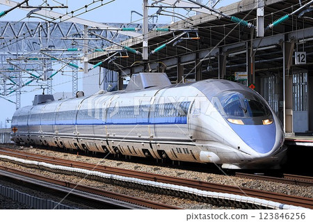 [JR West] 500 series (Sanyo Shinkansen: Nishi-Akashi Station) 123846256