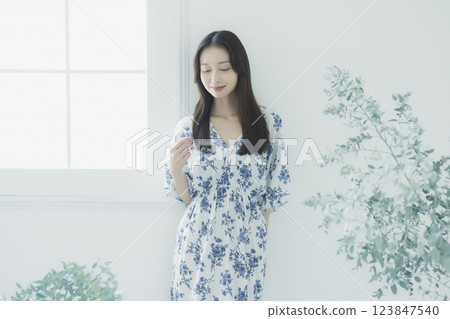 Young lady's portrait 123847540