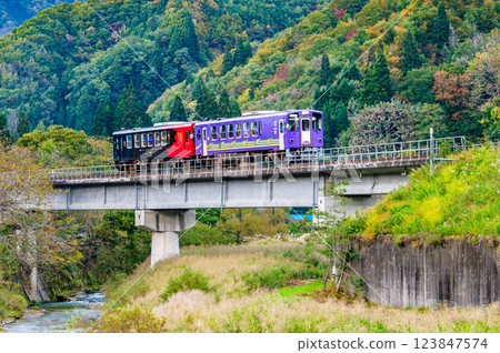 秋田內陸鐵路特快森吉號（阿仁又木-戶澤號） 123847574