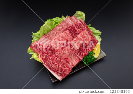 Beef, shoulder meat, yakiniku cut 123848363