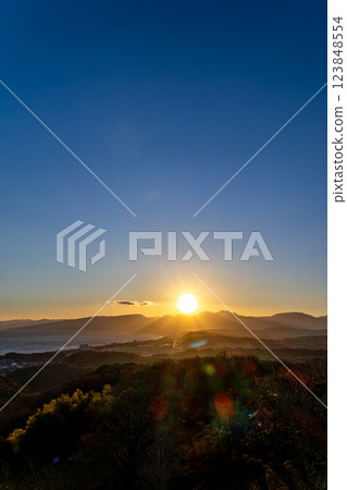 <<Shonandai>> Sunset seen from Shonandai (Hiratsuka City, Kanagawa Prefecture) 123848554