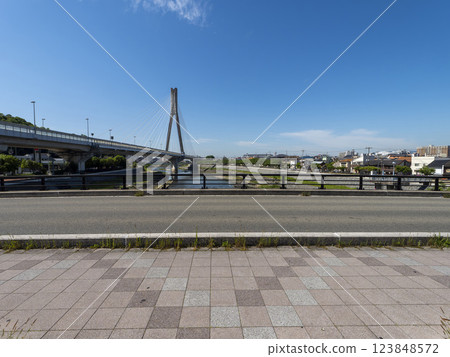 從稻名川絹大橋望去的景色 123848572