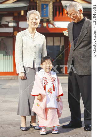 Grandchild's Shichi-Go-San Festival Grandchild's Shichi-Go-San Festival 123849581