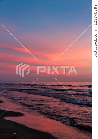 Ishikawa Noto Peninsula Sea of Japan Evening view of Chirihama Beach July 123849598