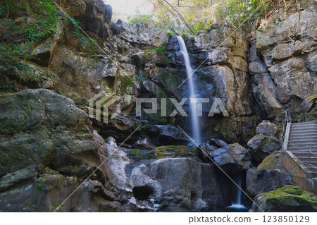 Power spot: Onokoro Island, Ayaya Falls 123850129