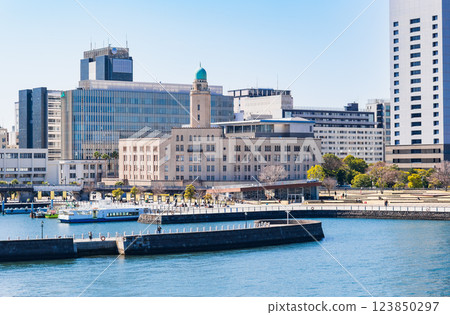 Yokohama Customs Queen's Tower 123850297