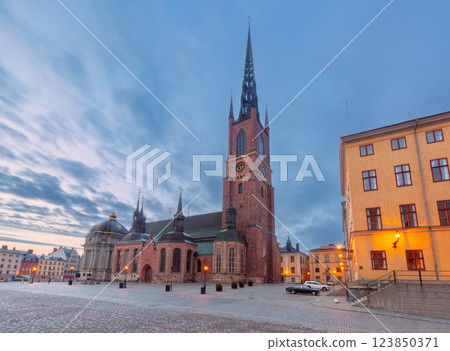 Riddarholmen Church at dawn, Stockholm, Sweden 123850371