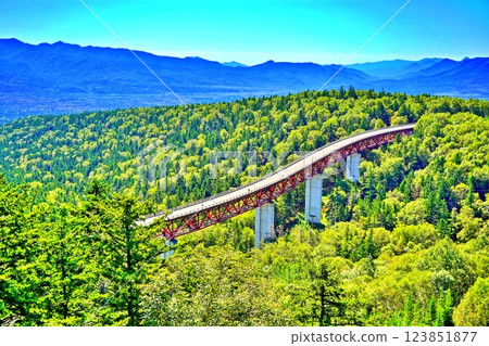 A spectacular view of Matsumi Bridge at Mikuni Pass in Kamishihoro Town, Hokkaido 123851877