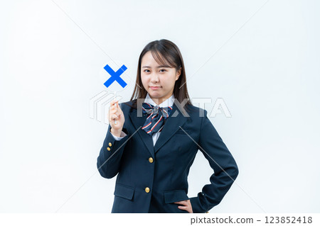 Girls high school students with cross-shaped plates Girls high school students with cross-shaped plates 123852418