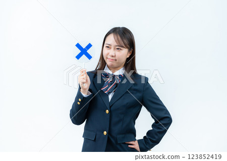 Girls high school students with cross-shaped plates Girls high school students with cross-shaped plates 123852419