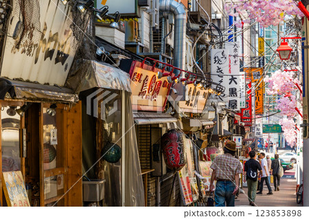 新宿喝酒區 123853898