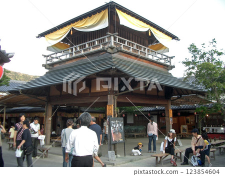 伊勢街道上的御影橫丁(太鼓塔)(三重縣伊勢市) 伊勢街道上的御影橫丁(太鼓塔)(三重縣伊勢市) 123854604