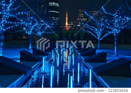 冬季：品川 Season Terrace 的藍色燈光秀和橙色的東京塔 123855630