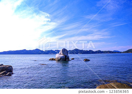 sea fine weather 123856365