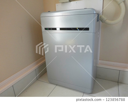 Home Battery 02 Home Battery 02 123856788