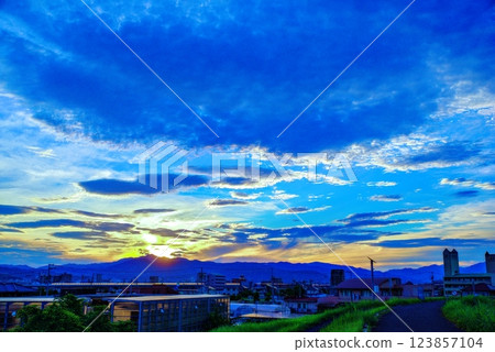 Before dawn  123857104