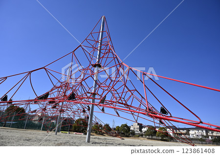 十華台公園第4號遊樂設施（爬繩） 123861408