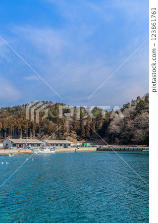 宮城縣女川市的一個小漁港 123861761