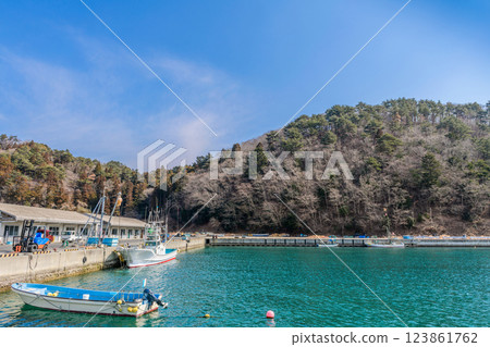 A small fishing port in Onagawa, Miyagi Prefecture 123861762