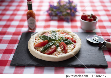 Homemade Margherita Pizza Homemade Margherita Pizza 123864579