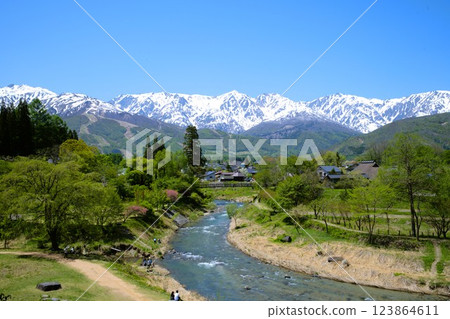 從白馬村眺望白馬山 123864611