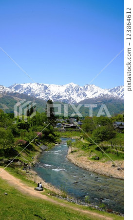 從白馬村眺望白馬山 123864612