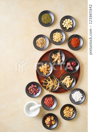 各種草藥成分 各種草藥成分 123865842