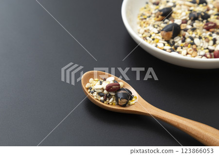 小米黑色背景 123866053