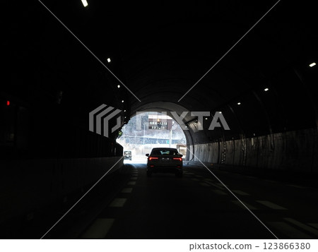 中央高速公路隧道 123866380