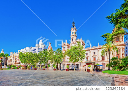 Valencia City Hall  on City Hall Square. 123869184