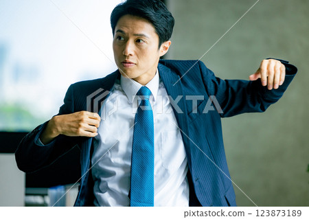 A businessman in a cool suit 123873189