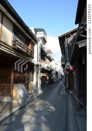 Pontocho Street, Nakagyo Ward, Kyoto City 123879323